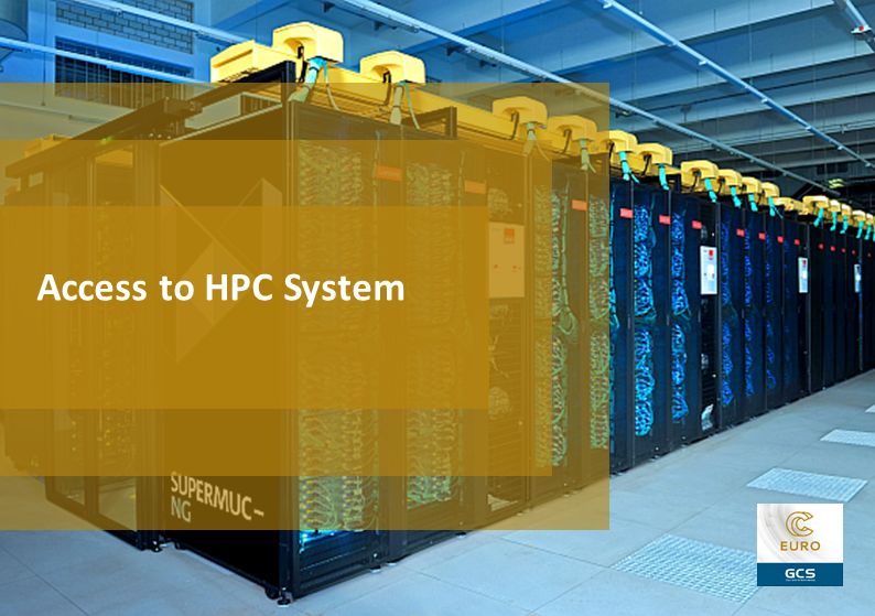 Ein großer Raum eines Rechenzentrums, gefüllt mit Reihen von Hochleistungsrechnern (HPC-Systemen). Die Server-Racks sind in einer langen Reihe ausgerichtet, jedes enthält zahlreiche Komponenten und Kabel und ist unten mit "SUPERMUC-NG" beschriftet. Die Server haben ein elegantes, modernes Design mit schwarzen Gehäusen und sind mit gelben Kabelmanagement-Trays versehen. Eine halbtransparente orangefarbene Überlagerung befindet sich auf der linken Seite des Bildes und zeigt den Text "Zugang zu HPC Systemen" in Weiß. Der Raum hat eine hohe Decke mit sichtbaren blauen Rohren und Kanälen, was zu einer industriellen Ästhetik beiträgt. Der Boden ist mit hellen Fliesen bedeckt, und es sind Lüftungsgitter sichtbar. In der unteren rechten Ecke befindet sich ein Logo mit dem Text "EURO GCS" und einem stilisierten "C"-Design darüber. Die Gesamtatmosphäre des Bildes vermittelt ein Gefühl von fortschrittlicher Technologie und Hochleistungskapazität.